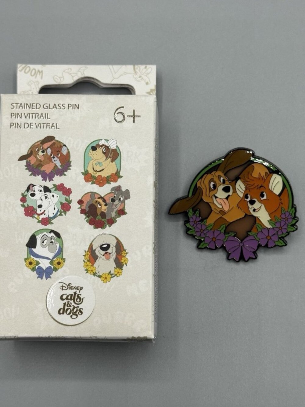 Loungefly Disney Dogs Floral Blind Enamel Pin New Open Box FOX & HOUND